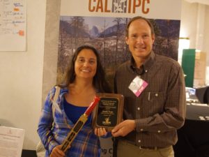 2017 Symposium Bob Case Golden Weed Wrench Award to Jennifer Prado_small